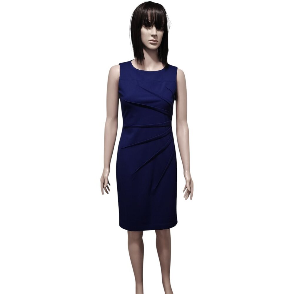 Calvin Klein Women's Navy Blue Sleeveless Dress Size 2